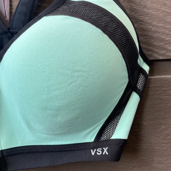 VXS Sport Victoria’s Secret Sports Bra - Picture 2 of 6